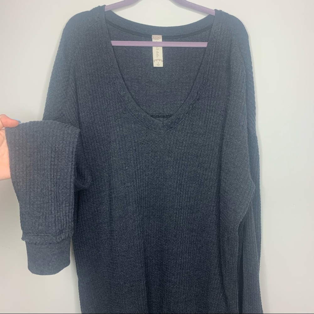 LONG SLEEVE TOP